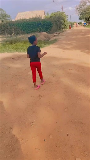 Elina kmps (@jacker.kamasa)’s videos with Roberto Bestie - RobertoZambia
