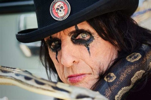 ALICE COOPER: lancia "The Cooper Club", la sua nuova linea di abbigliamento da golf - Longliverocknroll.it
