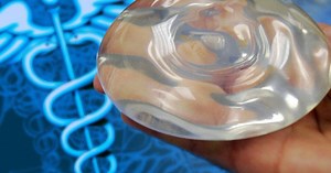 Woman: Breast implants ruined my life