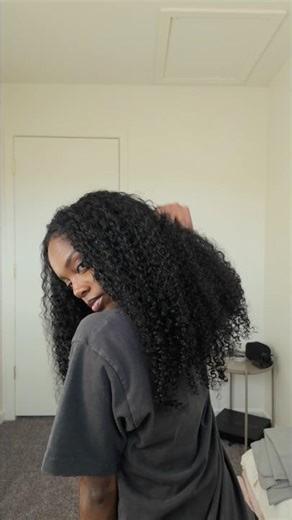 crochet method on curly v part wig. absolutely lovee!! 🥰