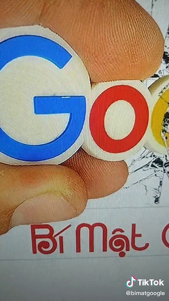 Bí Mật Google: Discover the Barrel Roll Trick