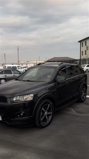 Хосилбек Нормаматов on Instagram: "🚘Moshina modeli: #Kaptiva 🔢Pozitsiya: 1 (3 qilingan) 🔄Kraska: Toza ♻️Rangi: Qora 📶Yil: 2010 🆙Probeg: 210.000 km ⛽️Benzin + metan + propan 💲Narxi: 8500$ 📞Tel: 🤝 🚩Jizzax Paxtakor ✅ Diska, akva print, patalok alikantara, manitor, bonus prapan 🚗 Sotiladin avtomabillar bo‘lsa bizga aloqaga chiqing 🔥"