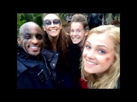 Alycia Debnam-Carey interview about Lexa & The 100