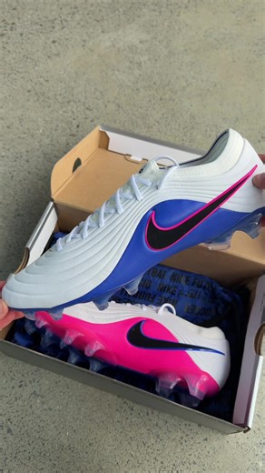 Any words to describe these boots? I can’t seem to find them😍😍😍😍😍😍😍😍😍😍😍😍