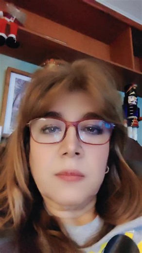 Videos de pequeña (@pequea7137) con “Quién piensa en ti (2015 Remastered Version) - Gonzalo”