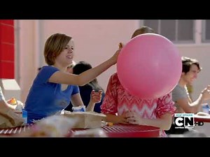 Incredible Crew - Biggest Bubblegum Bubble