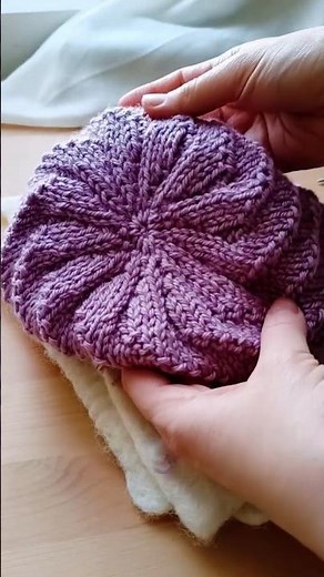 Knitting a spiral hat from scratch 🧶