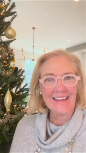 A peek behind the scenes at a Howard Holiday Dinner Party 🎄 From infused fruit waters and festive spices to the sweetest conversation starter questions, these are just a few of the traditions that make hosting at our home feel extra special. What are some fun and festive things you do when hosting? We’d LOVE to hear! 🤗 Comment GUIDE for a printable PDF of the exact questions I use at our table! 🍽️ | Amy Howard At Home