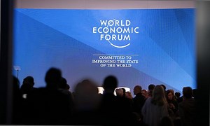 Covid-19 : qu'est-ce que la "Grande réinitialisation" promue par le Forum de Davos ?