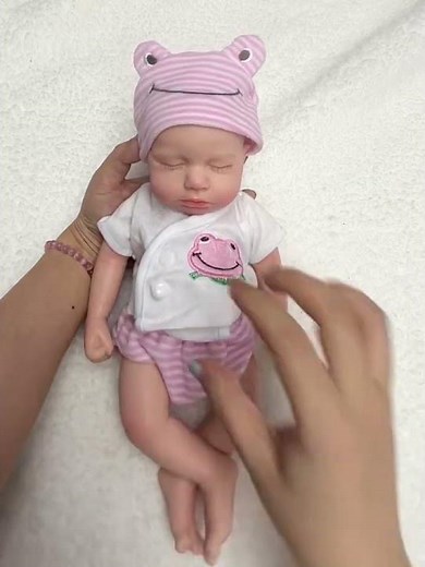 Hyper Realistic Reborn Dolls Australia