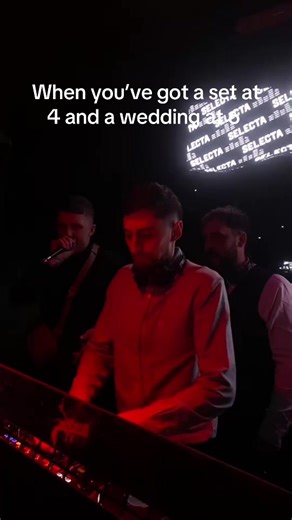 Balancing DJ Gigs: From Drum and Bass to Weddings