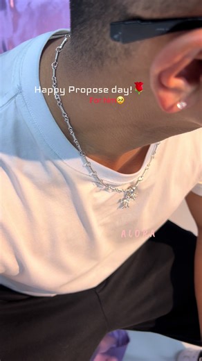 Celebrate Propose Day with Unique Accessories