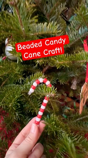 ❤️ Beaded Candy Cane Craft! #sparkleandsatter
