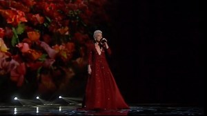 Oscar Performer Pink Pays Tribute to ‘Wizard of Oz’ With ‘Somewhere Over the Rainbow’