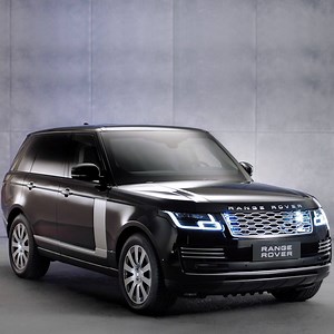 Der Range Rover Sentinel – ausgestattet mit dem neuesten Stand des Personenschutzes, inklusive Panzerglas, Dachexplosionsschutz und Fluchtwegsystem. | Range Rover