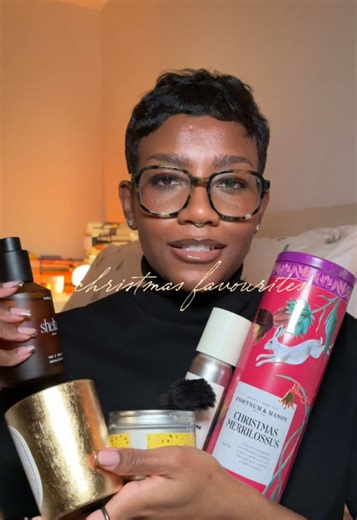 my Christmas and December favourites 🎁 featuring: @THE LE LUXE vintage vanilla fabric mist @CYKLAR vanilla verve body oil @Shelter Skin vanilla body oil @39BC fig milk oil body cleanser @DUA™ Powered by AB Science balancing cream cleanser @NARS Cosmetics afterglow lip shine smooth talk Hermes cuticle oil @diptyque Paris Sapin candle @Fortnum & Mason cinnamon dusted milk chocolate almonds & christmas merrilossus #christmasfavorites #monthlyfavorites #beautyfavorites #bodyoil #luxuryskincare