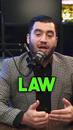 📄 What is a W-9 and Why Do You Need It? 💡 A W-9 is a form where you provide your tax information: - Your name - Your address - Your Tax ID (SSN, ITIN, or EIN if you’re a business) Here’s when you’ll commonly need to fill out a W-9: 👉 Independent Contractors: If you’re getting paid as a contractor, you’ll fill out a W-9 to provide your tax info so you can receive a 1099-NEC in January. 👉 Legal Settlements: For taxable settlements (like back wages, wrongful termination, etc.), attorneys requir