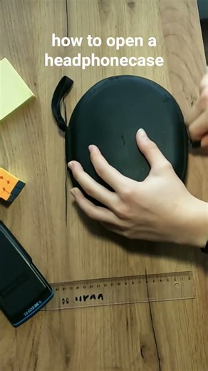how to open a headphonecase#skills #tutorial #headphone #case #tough #edit #flipcase #smartphonecase