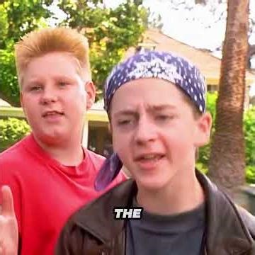 This heroic dog does good deeds without seeking recognition.#shorts #yxy60105wddj