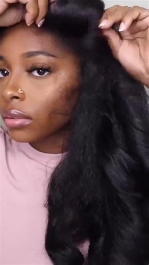 Having a #RoundBrushBlowDryer is like having the BEST of both worlds 😍 ⁠ Add volume and less heat