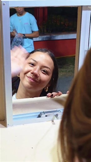 Conoce la nueva ubicación de la Casa de Canje del PH Pub Herrerano 😎 Estamos ubicados a un costado de la estructura SIN ENREDOS ¡No necesitas Waze! Te esperamos ESTA NOCHE 🌙 para iniciar los Carnavales 2026 😎✨ #PHPubHerrerano #Carnavales2026 | PH Pub Herrerano