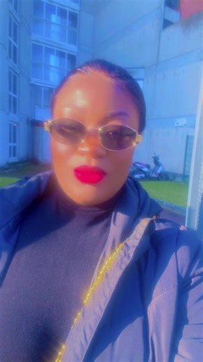 Vidéos de Langues de velours 🇨🇬🇫🇷 (@languesdevelours) avec original sound - 8090 Throwbacks