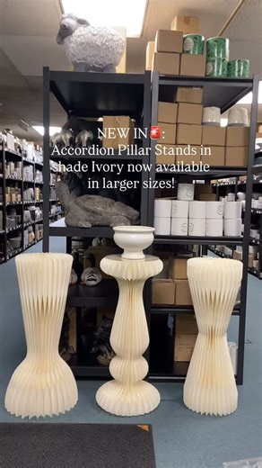 A floral stand that’s as strong as it is beautiful is here! Our accordion pillar stand now comes in larger sizes. This stand is incredibly strong and durable, providing the perfect support for all your floral arrangements. 💐😌 | Koehler & Dramm Wholesale Florist