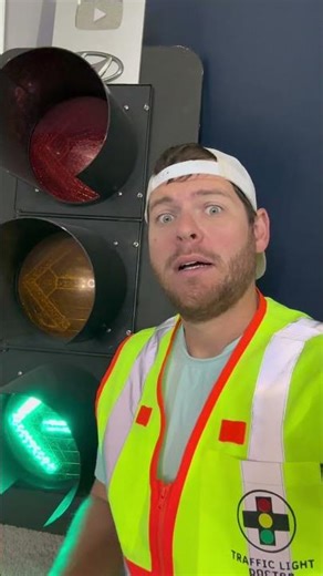 How big is a traffic light