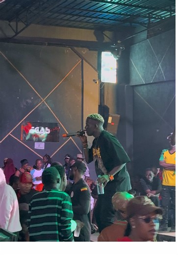 About last night’s Christmas Eve party at Vegas with Lil Pazo 💯🔥