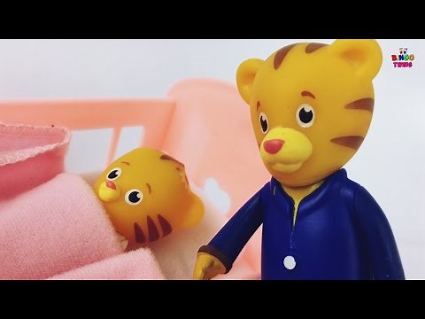 Baby Sister Cries at Daniel Tiger | Daniel Tiger Gets SAD w/ Mom & Dad | Daniel Tiger Neighborhood !
