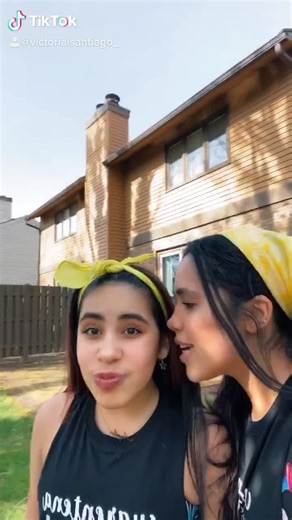 Tik tok gone wrong #fyp #foryou #foryoupage #hoopsathome #tiktokgonewrong #fail #challenge #viral #trending #xyzbca #youbich #sister@angelaaaaaaaa_07