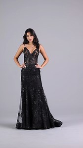 330 reactions · 12 shares | PG-22-F2218 Here's a stunning long prom...