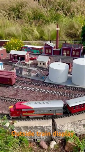 Outside model train set up
