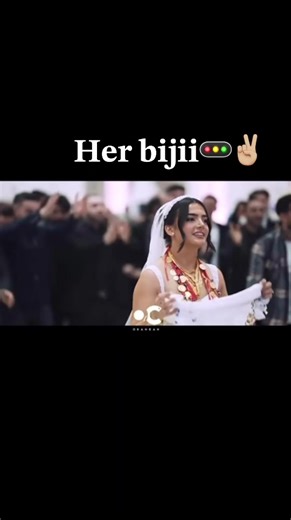 Halay Dansında Göz Alıcı Hareketler