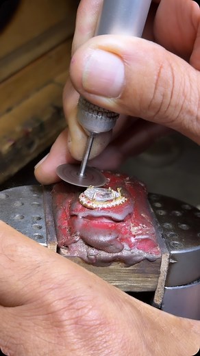 Mr. Alex Jewelers on Instagram: "BUILDING A 5CT ENGAGEMENT RING 💍 Step by step!! 😍 #engagement #engagementring #engaged #married #justmarried #honeymoon #vacation #love #fyp #fypシ #mbappe #realmadrid #trump #drake #messi #ronaldo #ring #jewelry #watches #watchcollector #rolex #cartier #soccer #summer #summervibes #summervacation #capri #italy #france"