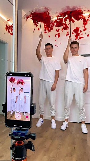 Flower Petal Transition Tutorial Result 🌹☂️