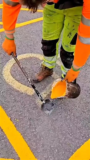 This guy_s work is awesome #facts #ukusa #DidYouknow #intarsting #information