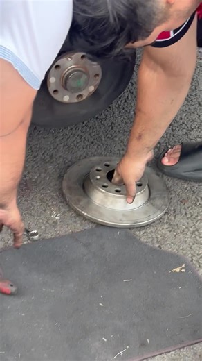 Changing Brake Discs: Step-by-Step Guide