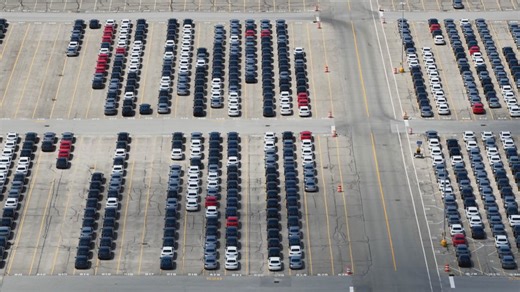Unionization is down in Canada's auto sector, report finds