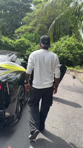 Nissan GTR R35: A Wedding Car With Style