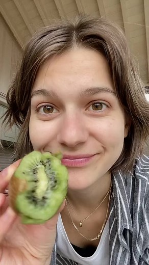 1008_Yum! #eatingshow #asmr #eating #foodsounds #asmrtiktoks #eatingsounds #asmreating #asmrfood #eat #fo | Anna Clips