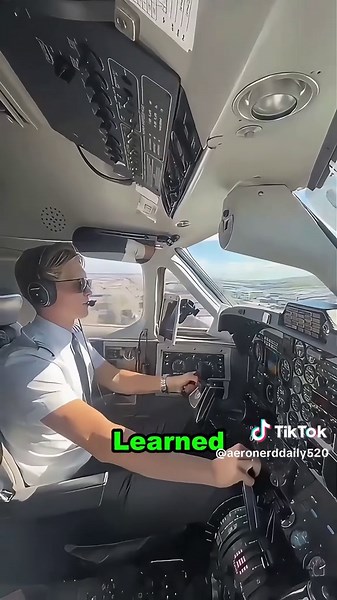 Most People Get This Wrong—Here’s What Actually Makes a Plane Fly.#AviationFacts#HowPlanesFly #Aerodynamics#PilotTok#AviationTikTok#AirplaneNerd#STEMFacts#DidYouKnow#usa🇺🇸