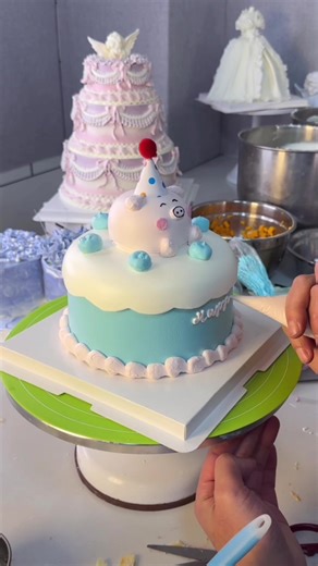 Adorable Piggy Cake Decorating Ideas