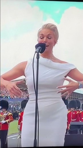 Hannah Waddingham sings the UK national anthem