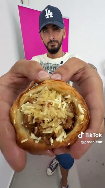 Vegan Zalzett tal-Malti Pastizzi: A Unique Taste Experience