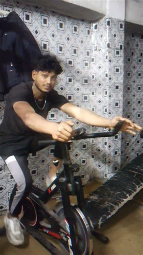 share karo bhai log 🙏 #funny#public #motivation #gymworkout #videos #gymexercise #belikethat #india