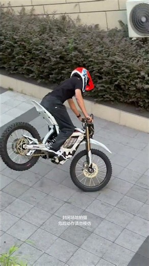 2026 Surron Light Bee X 2 Unleashed! 78.54V 24000W 45AH — Electric Dirt Bike Ride Test from Coolfly