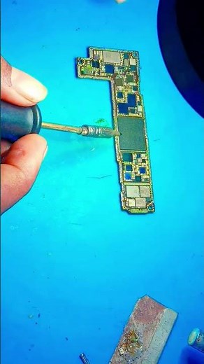iphone 12 motherboard layer clean for reballing