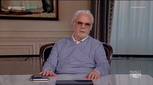 Crozza Briatore questa volta non lo teniamo più soprattutto per colpa della Range Rover 🤣🤣 #FratelliDiCrozza lo puoi trovare sul NOVE ogni venerdì sera | Fratelli di Crozza