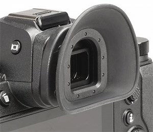Easily upgrade your Nikon camera's eyecup in seconds